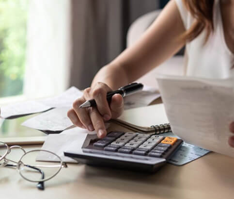 patient in reno budgeting for teet whitening